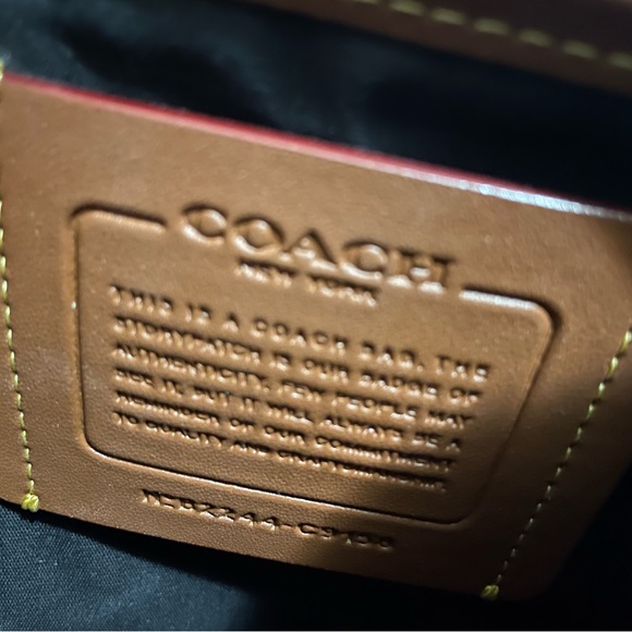 COACH Crossbody Unisex. In absolute perfect condition. - Picture 5 of 11